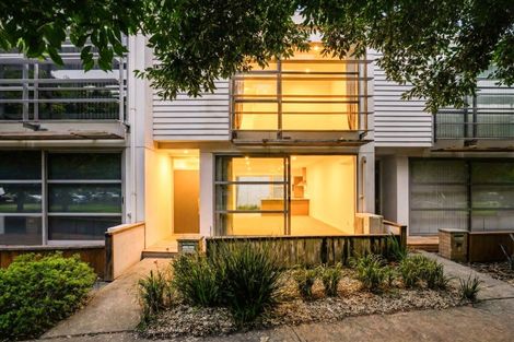 Photo of property in 18 Kauri Drive, Takanini, 2112