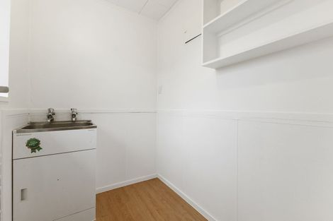 Photo of property in 92 Kayes Road, Pukekohe, 2120