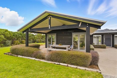Photo of property in 34 Pairuku Lane, Peka Peka, Waikanae, 5391