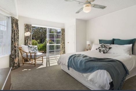 Photo of property in 3 Delisle Place, Windsor Park, Auckland, 0632