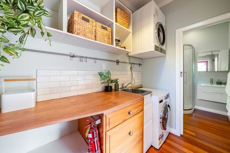 Photo of property in 8 Saint Albans Avenue, Karori, Wellington, 6012