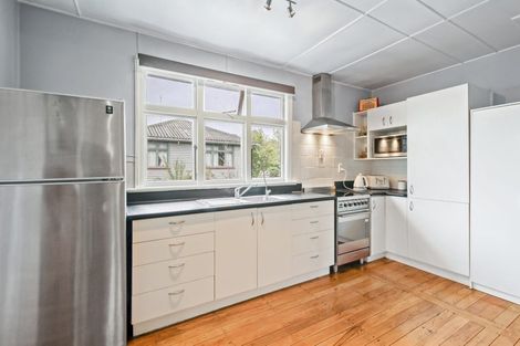 Photo of property in 178a High Street, Oxford, 7430