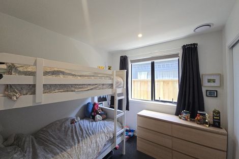 Photo of property in 16 Barn Road, Jacks Point, 9371