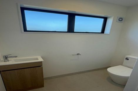 Photo of property in 6b Cairngorm Place, Highland Park, Auckland, 2010