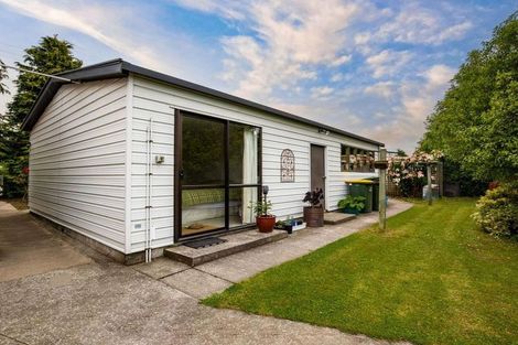 Photo of property in 72 Parsonage Road, Waimate, 7978