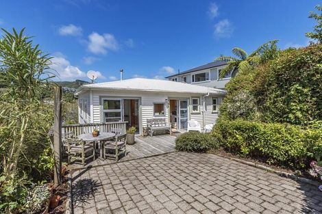 Photo of property in 8 Allington Road, Karori, Wellington, 6012