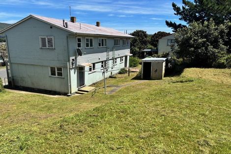 Photo of property in 7a-7b Devon Place, Cannons Creek, Porirua, 5024