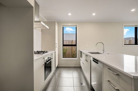 Photo of property in 36 Waruhia Crescent, Rototuna North, 3281