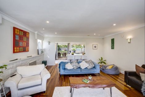 Photo of property in 62 Napier Road, Havelock North, 4130