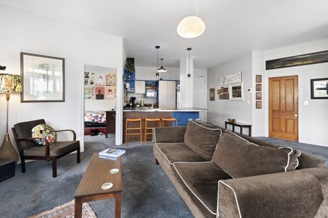 Photo of property in Endeavour Apartments, 12/125 Thorndon Quay, Pipitea, Wellington, 6011