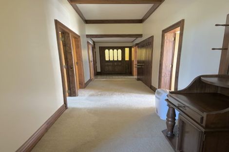 Photo of property in 1 Bank Road, Northland, Wellington, 6012