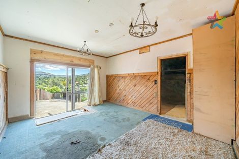 Photo of property in 51 Lowry Crescent, Stokes Valley, Lower Hutt, 5019