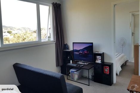 Photo of property in 3/14 Mataroa Avenue, Northland, Wellington, 6012