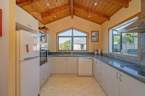 Photo of property in 99 Centennial Drive, Whitianga, 3510
