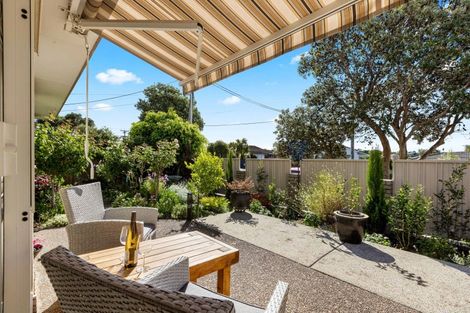 Photo of property in 1/42 Bay Street, Red Beach, 0932