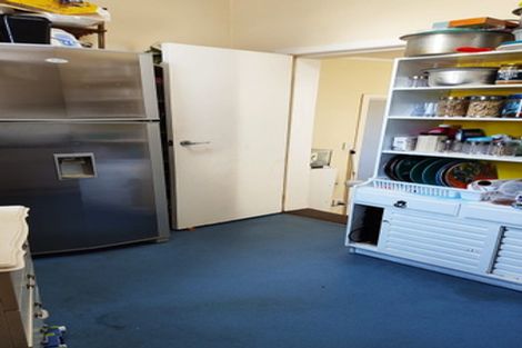 Photo of property in 140 Tasman Street, Mount Cook, Wellington, 6021