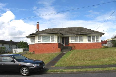 Photo of property in 4 Boler Place, New Lynn, Auckland, 0600