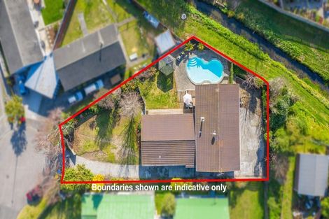 Photo of property in 92 Eatwell Avenue, Paraparaumu Beach, Paraparaumu, 5032