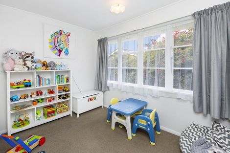 Photo of property in 77 Raukawa Street, Stokes Valley, Lower Hutt, 5019