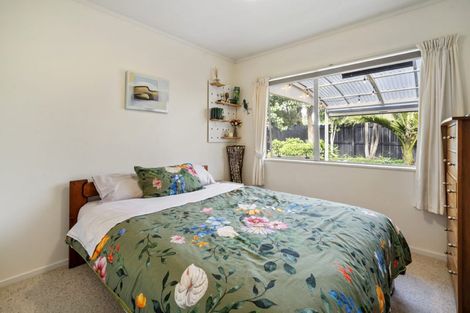 Photo of property in 41 Waimoko Glen, Swanson, Auckland, 0612