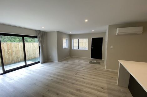 Photo of property in 8 Tagish Way, Orewa, 0931