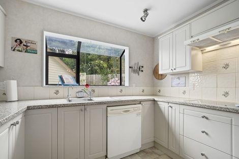 Photo of property in 103 Waitakere Road, Waitakere, Auckland, 0816