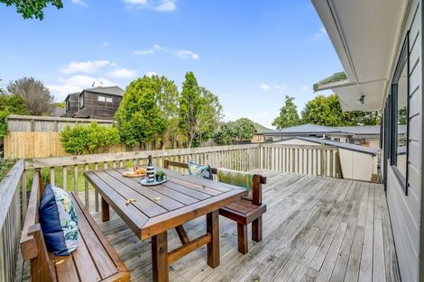Photo of property in 2/57 Vincent Street, Howick, Auckland, 2014
