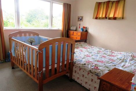 Photo of property in 31 Dundale Avenue, Blockhouse Bay, Auckland, 0600