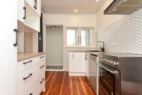 Photo of property in 24b Princes Street, Cambridge, 3434