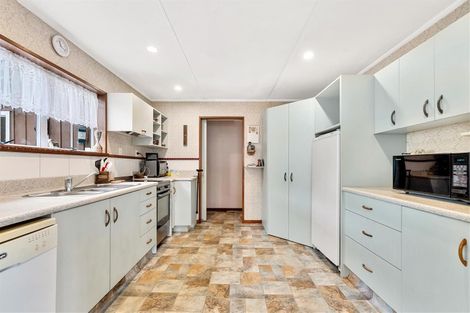 Photo of property in 3 Aries Place, Kawaha Point, Rotorua, 3010