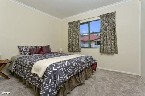 Photo of property in 50 Black Teal Close, Unsworth Heights, Auckland, 0632
