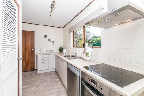 Photo of property in 1/29 Awaruku Road, Torbay, Auckland, 0630