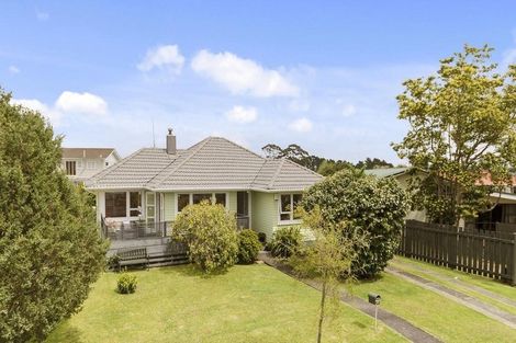 Photo of property in 26 Montmere Avenue, Te Atatu Peninsula, Auckland, 0610