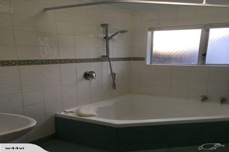 Photo of property in 12 Venus Place, Whitby, Porirua, 5024