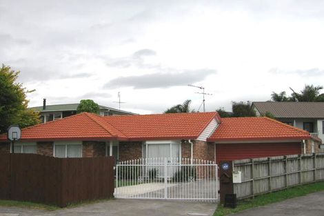 Photo of property in 46 Patts Avenue, Glendene, Auckland, 0602