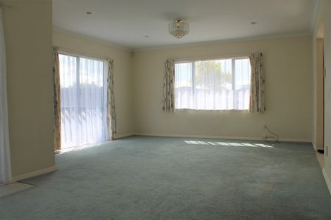 Photo of property in 10 Feeny Crescent, East Tamaki, Auckland, 2013