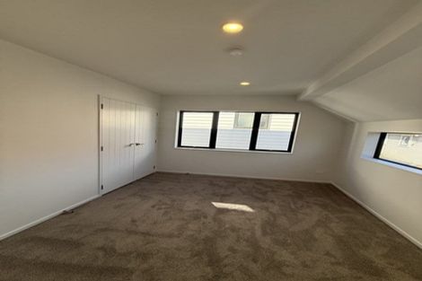 Photo of property in 44d Orams Road, Hillpark, Auckland, 2102