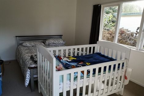 Photo of property in 13 Vandeleur Avenue, Birkdale, Auckland, 0626