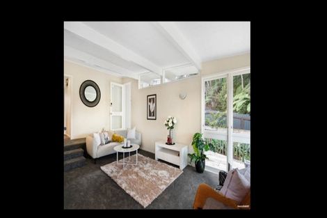 Photo of property in 1/7 Odette Road, Totara Vale, Auckland, 0629