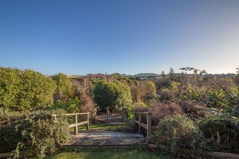 Photo of property in 158 Ruapehu Drive, Fitzherbert, Palmerston North, 4410