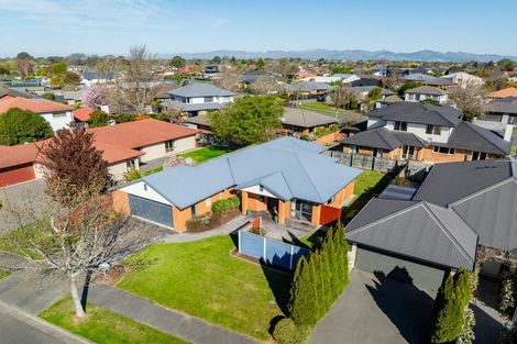 Photo of property in 6a Blarney Place, Casebrook, Christchurch, 8051