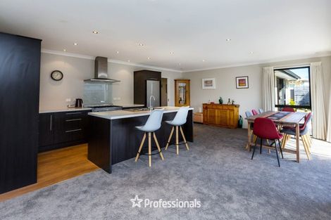 Photo of property in 19 Brentwood Street, Trentham, Upper Hutt, 5018