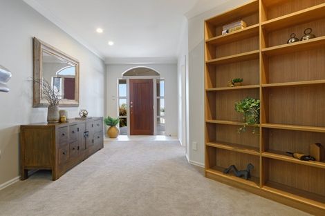 Photo of property in 3 Seaview Road, Otumoetai, Tauranga, 3110