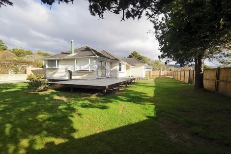 Photo of property in 52 Heretaunga Square, Silverstream, Upper Hutt, 5019