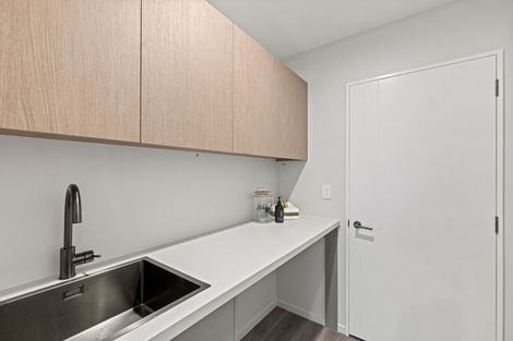 Photo of property in 10 Eccles Place, Halswell, Christchurch, 8025