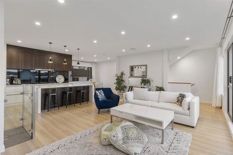 Photo of property in 4 Moki Place, Long Bay, Auckland, 0630