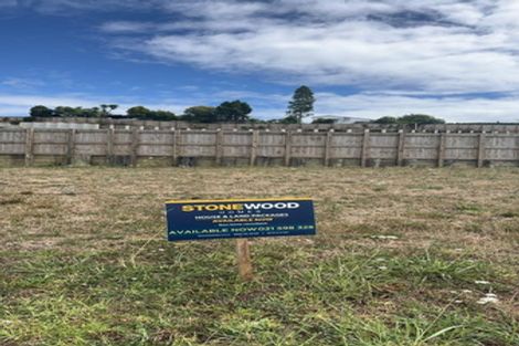 Photo of property in 12 Whenuateitei Crescent, Stanmore Bay, 0932