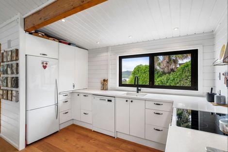 Photo of property in 130 Tirohanga Drive, Whangamata, 3620