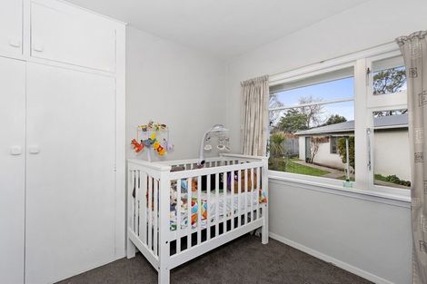 Photo of property in 27 Barclay Place, Burwood, Christchurch, 8061