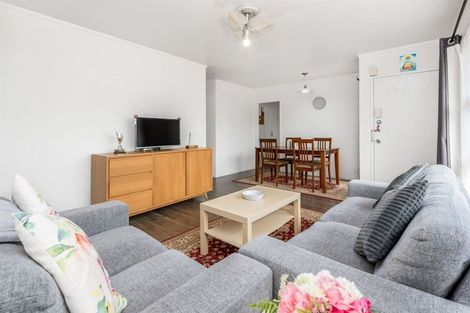 Photo of property in 2/140 Bucklands Beach Road, Bucklands Beach, Auckland, 2012